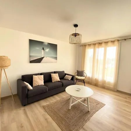 Apartment T5 Renove A 4 Min De La *