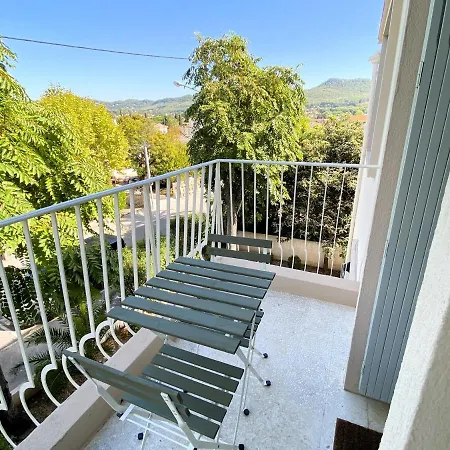 T5 Renove A 4 Min De La Apartment